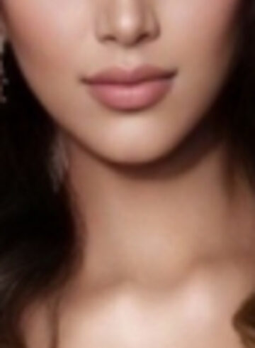 Central London brunette Divya london escort