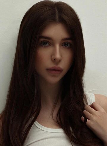 Kensington brunette Miracle london escort