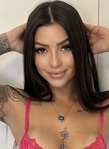 Central London brunette Bravo london escort