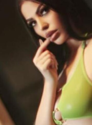 Marylebone brunette Amira london escort
