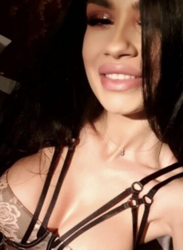 Mayfair 200-to-300 Matilda london escort