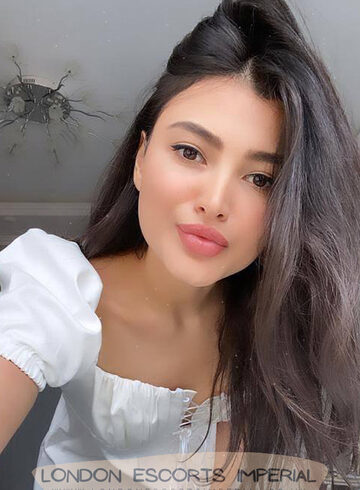 Earls Court massage Avanti london escort