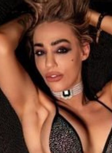 Kensington blonde Alex london escort