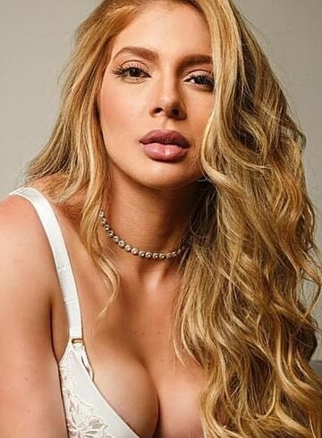 Kensington mature Daphne london escort