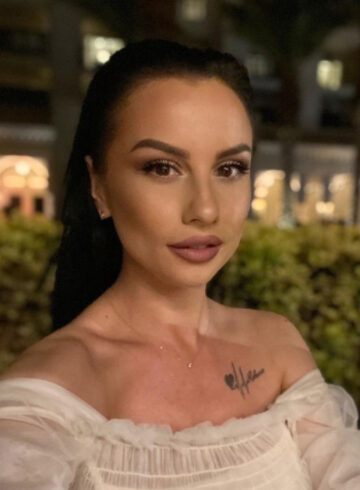Marble Arch party-girl Ella london escort