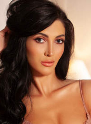 Gloucester Road party-girl Axelle london escort