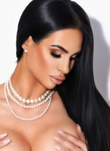 Earls Court 300-to-400 Klara london escort