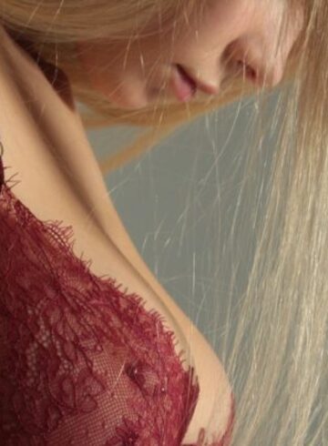 Chelsea blonde April london escort