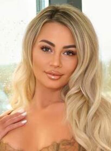 Baker Street party-girl Felicity london escort