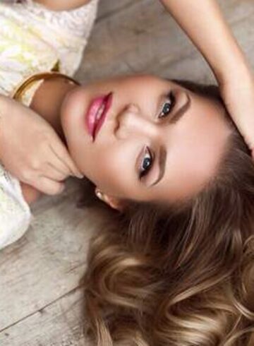 Outcall Only mature Mary london escort