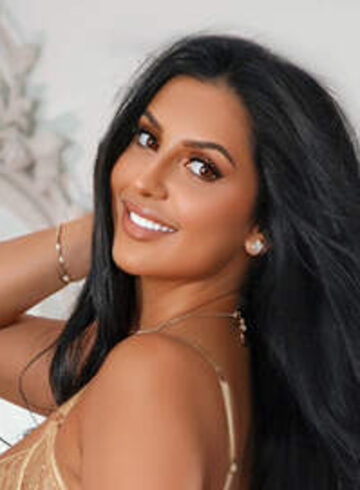 Gloucester Road brunette Aylin london escort