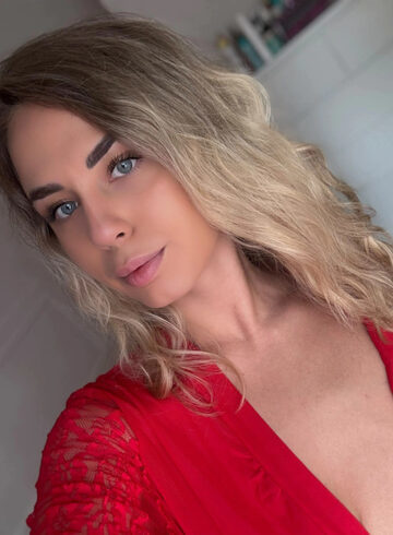 Bayswater 200-to-300 Minnie london escort