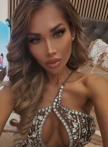 Central London busty Chelsea london escort