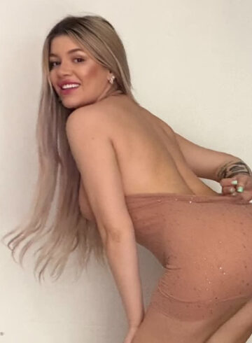 Marylebone blonde Lacey london escort