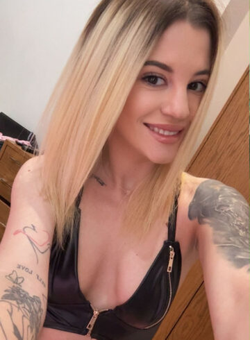 Gloucester Road petite Linda london escort
