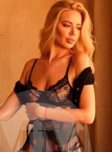 central london blonde Elena london escort