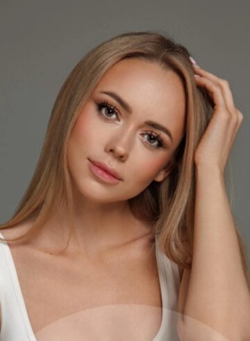 central london blonde Fayie london escort