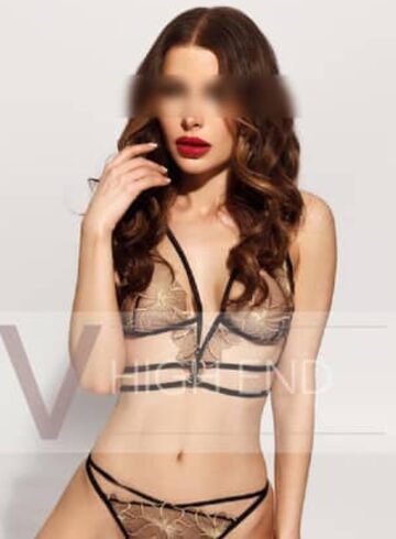 Chelsea party-girl Rosa london escort
