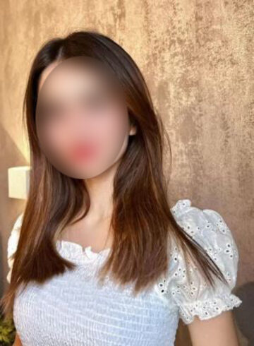 Paddington 300-to-400 Amrita london escort