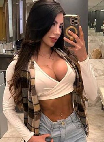 Earls Court elite Manori london escort