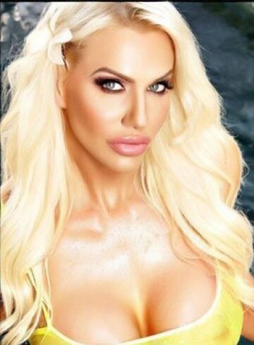 South Kensington pornstar Tori Cummings london escort