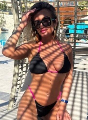 Bayswater party-girl Anca london escort