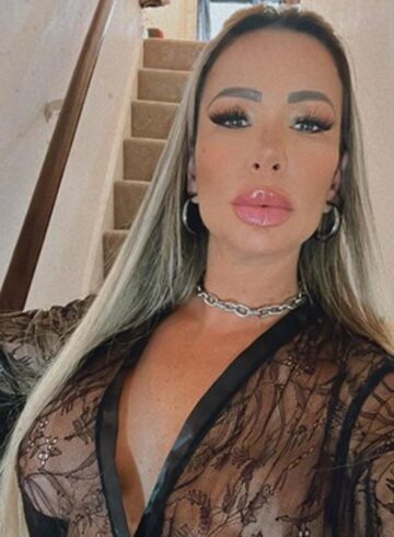 Victoria massage Lola london escort