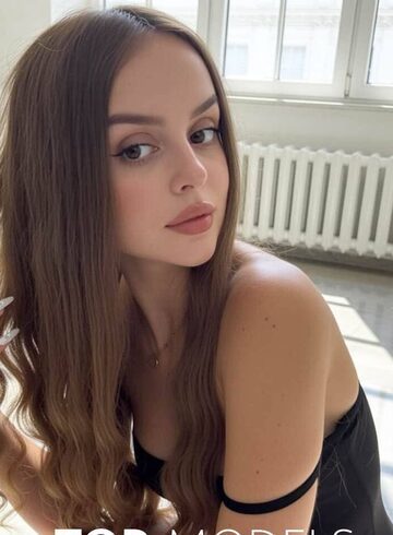 central london brunette Chantelle london escort