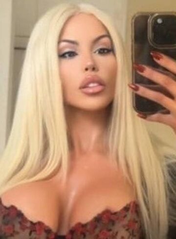 Mayfair 400-to-600 Charlene london escort