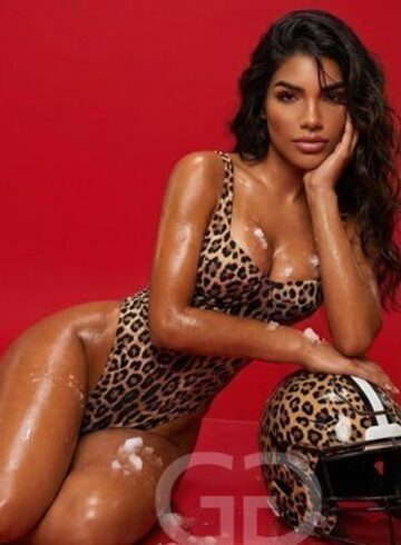 South Kensington 400-to-600 Airielly london escort