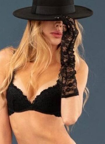South Kensington 600-and-over Layla london escort