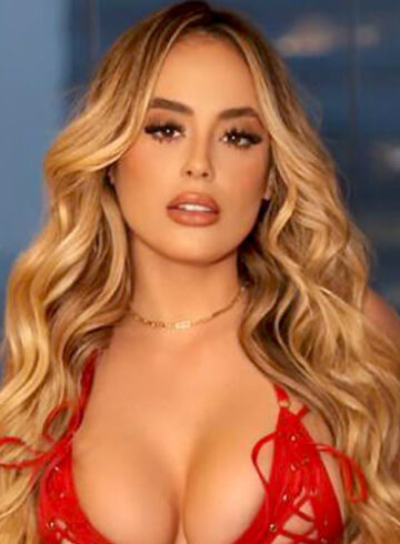 central london blonde Serenity london escort
