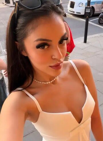 Marylebone party-girl Barbara london escort