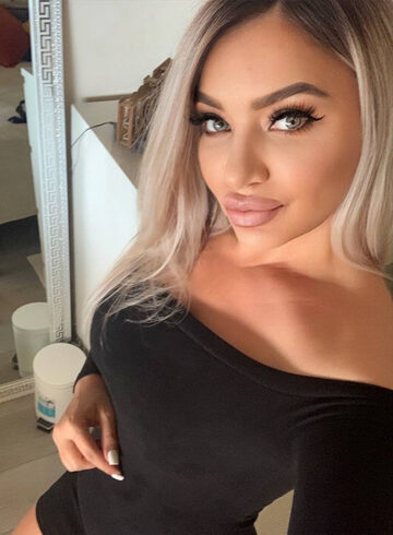 Earls Court mature Deborah london escort