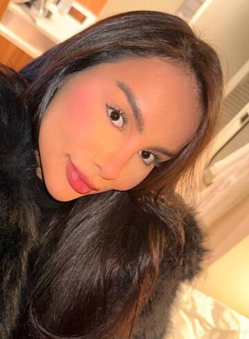 South Kensington brunette Ventana london escort