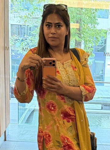 Paddington petite Nandini london escort