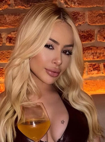 central london a-team Cozy london escort