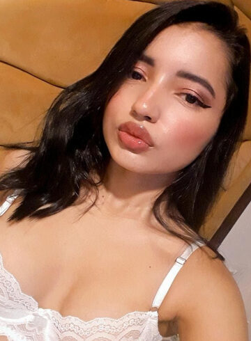Outcall Only brunette Flossy london escort