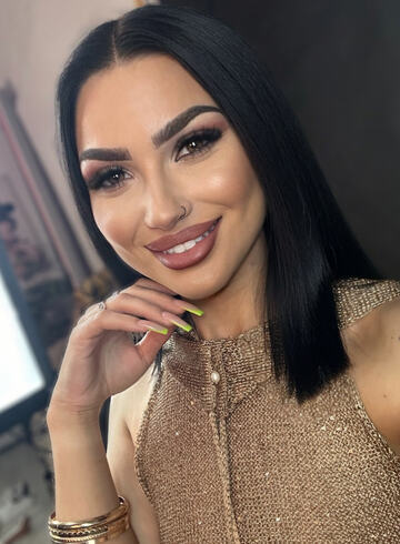 Gloucester Road party-girl Neyna london escort