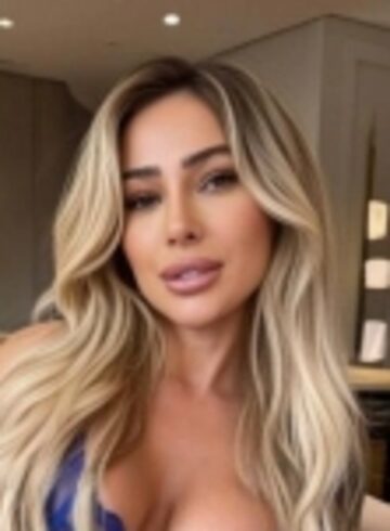Central London petite Lula london escort