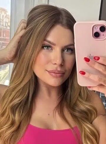 Marylebone party-girl Cartier london escort
