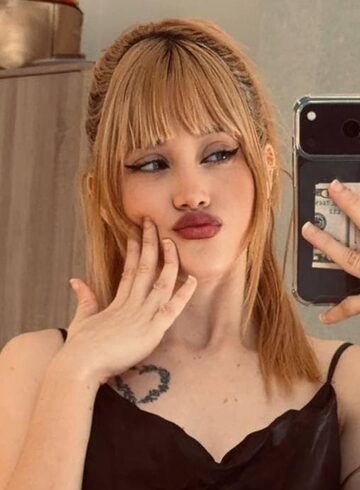 central london blonde Sentalia london escort