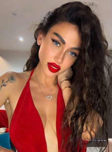Kensington 300-to-400 Charoite london escort