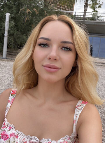 Knightsbridge elite Happiness london escort