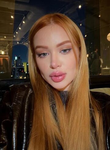 Kensington party-girl Mavie london escort