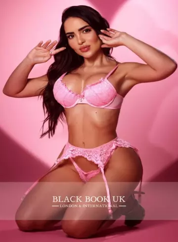 central london petite Nora london escort