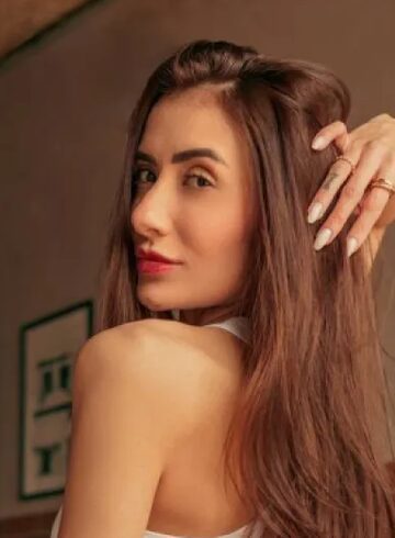 South Kensington massage Ferana london escort