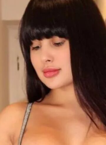 Paddington party-girl Bressano london escort