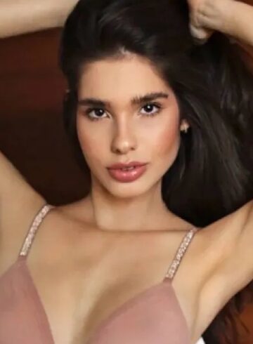 Kensington party-girl Bounty london escort