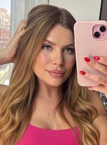 Marylebone party-girl Cartier london escort